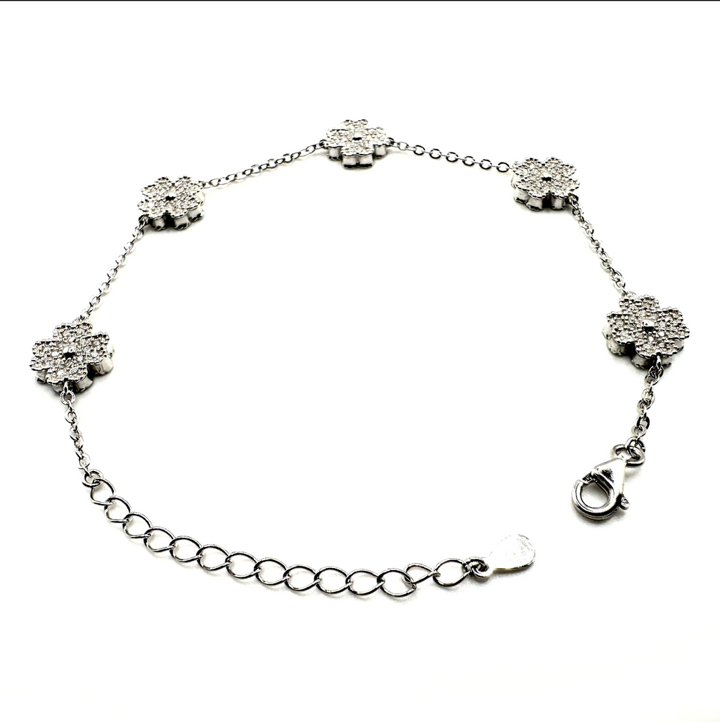 Moissanite Clover Bracelet